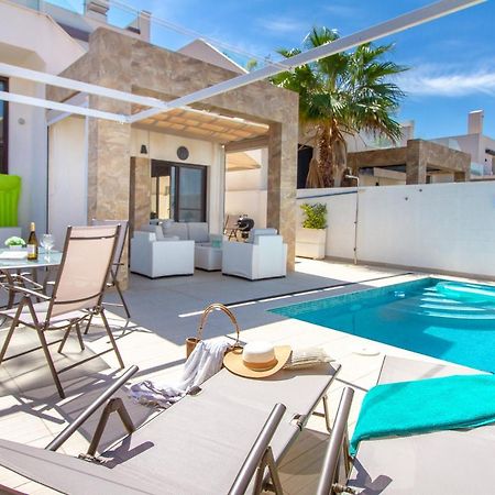Villa Nina With Pool ロハレス エクステリア 写真